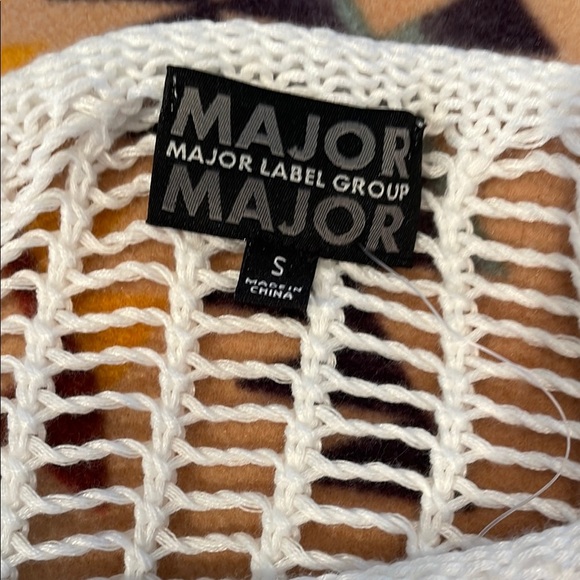 White Crew Neck Sweater with Open-Weave Design - Picture 4 of 6